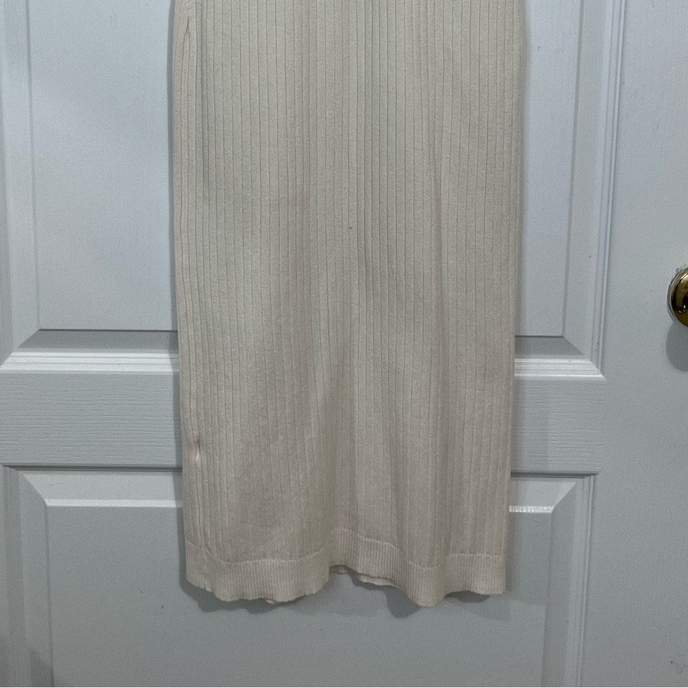 Express knit bodycon short sleeves puffer color cream midi dress size M - Picture 9 of 9